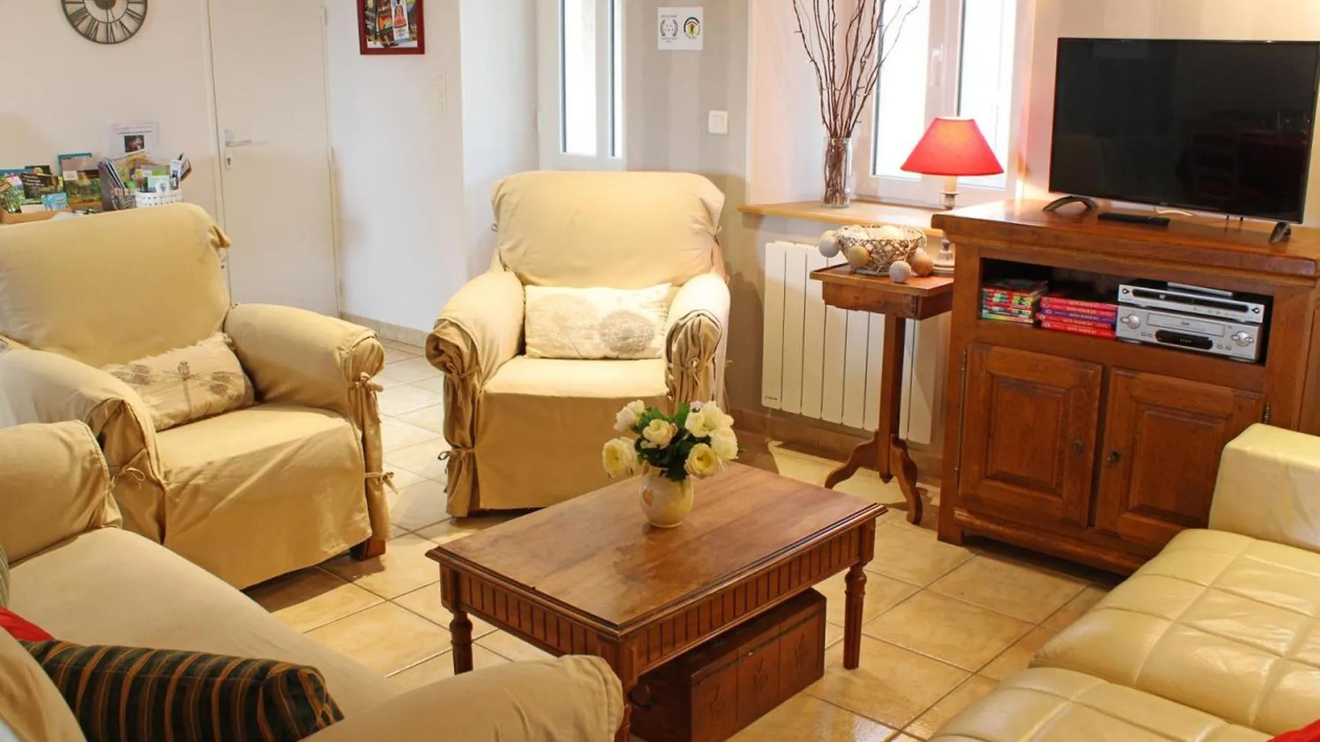 Gite Familial Renove A La Campagne Avec Jardin, 4 Chambres, Proche Loisirs Et Attractions - Fr-1-489-61 Cindre 0*,  France